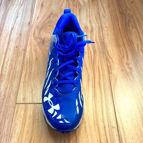 Under Armour Football Cleats - Picture 3 of 4